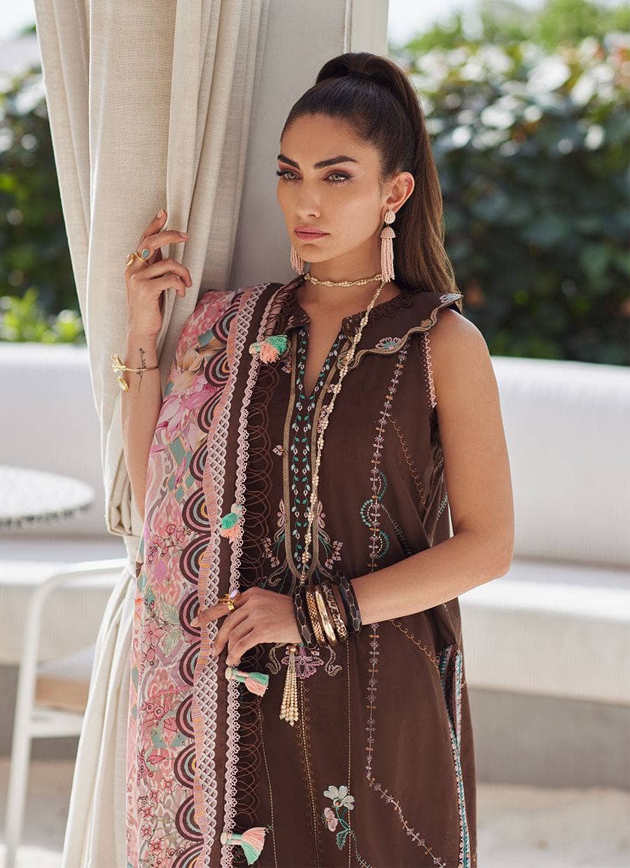 img_farah_talib_aziz_lawn_awwal_boutique