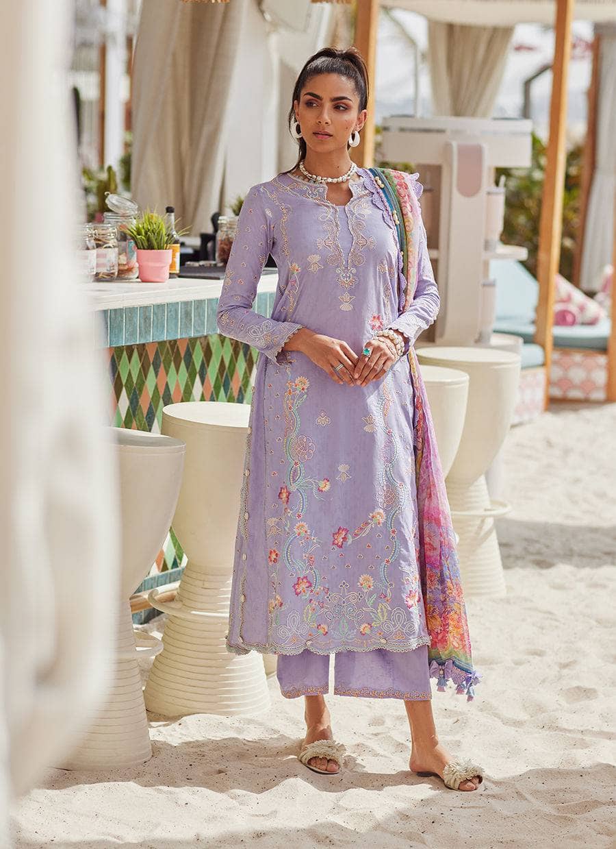 img_farah_talib_aziz_lawn_awwal_boutique