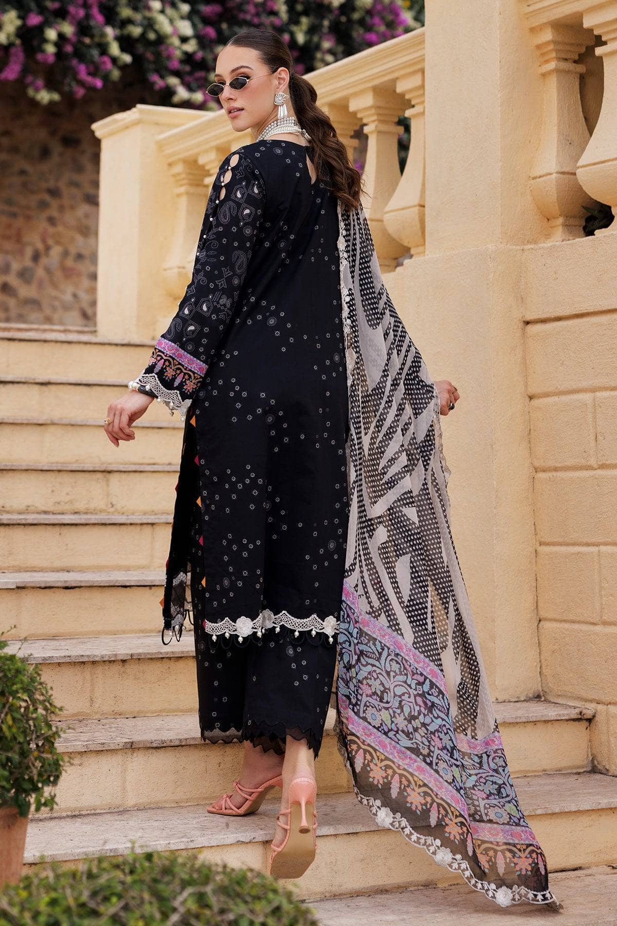 img_charizma_combination_awwal_boutique