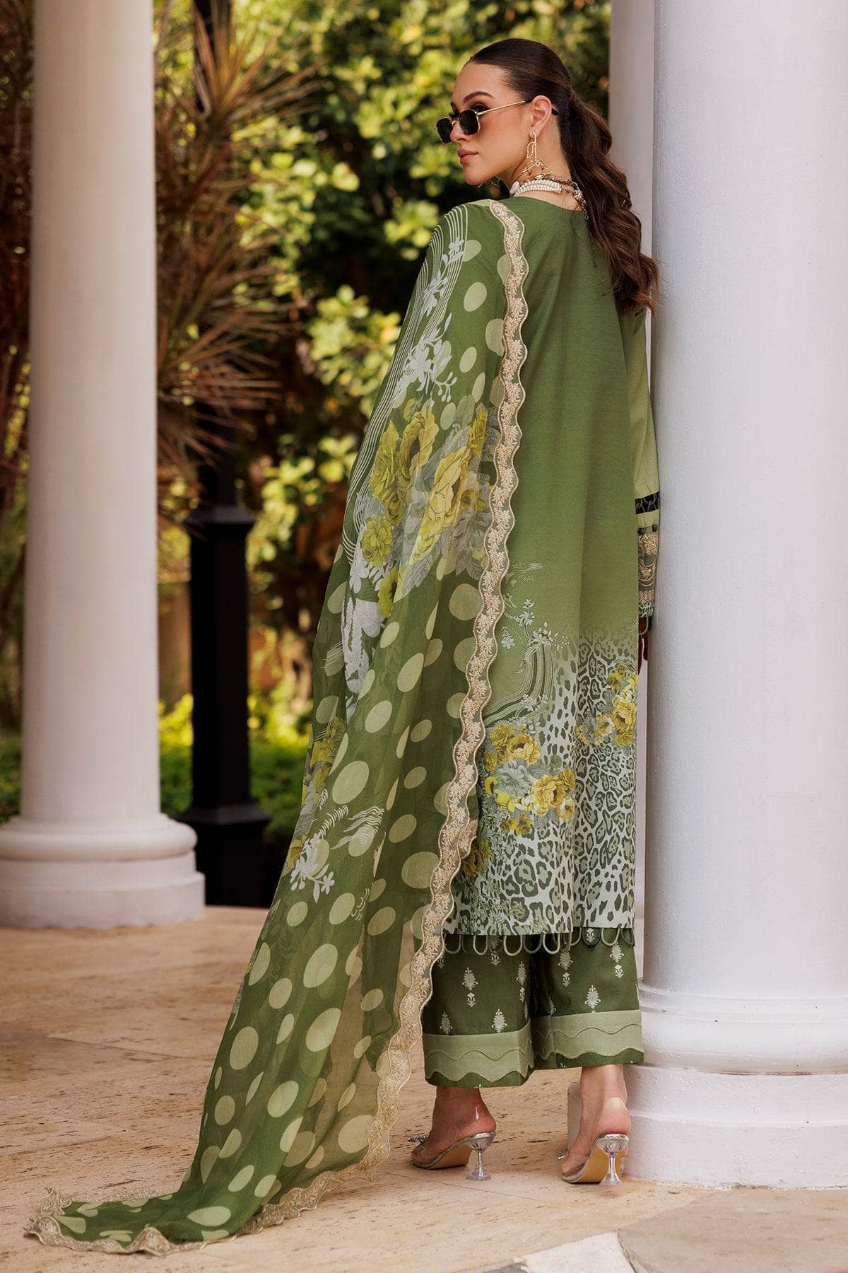 img_charizma_combination_awwal_boutique