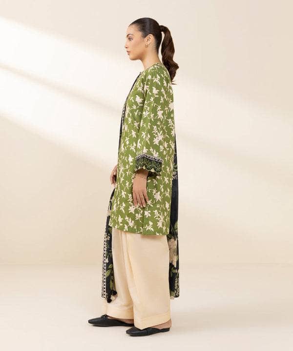 img_sapphire_intermix_awwal_boutique