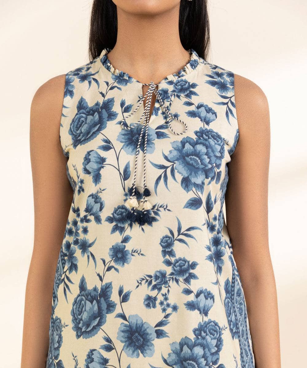 img_sapphire_lawn_awwal_boutique