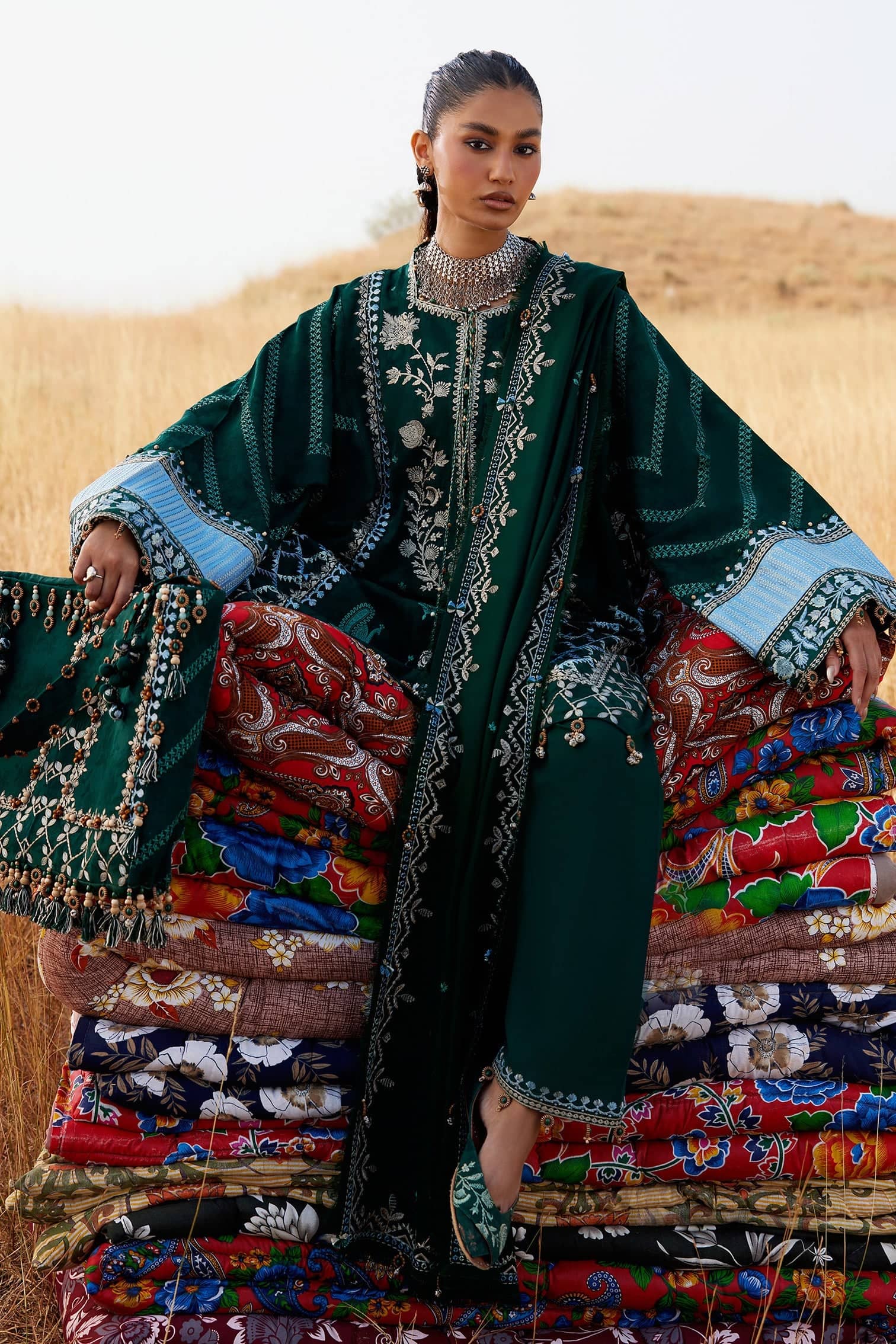 Restocked/Zaha Winter 25/YASMIN (ZW25-09)