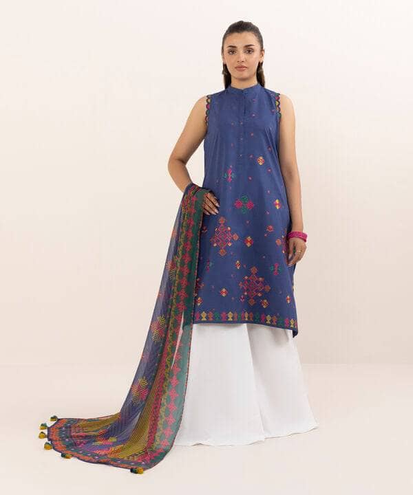 Sapphire Intermix 25/Vol 2/Embroidered Lawn Suit/Blue