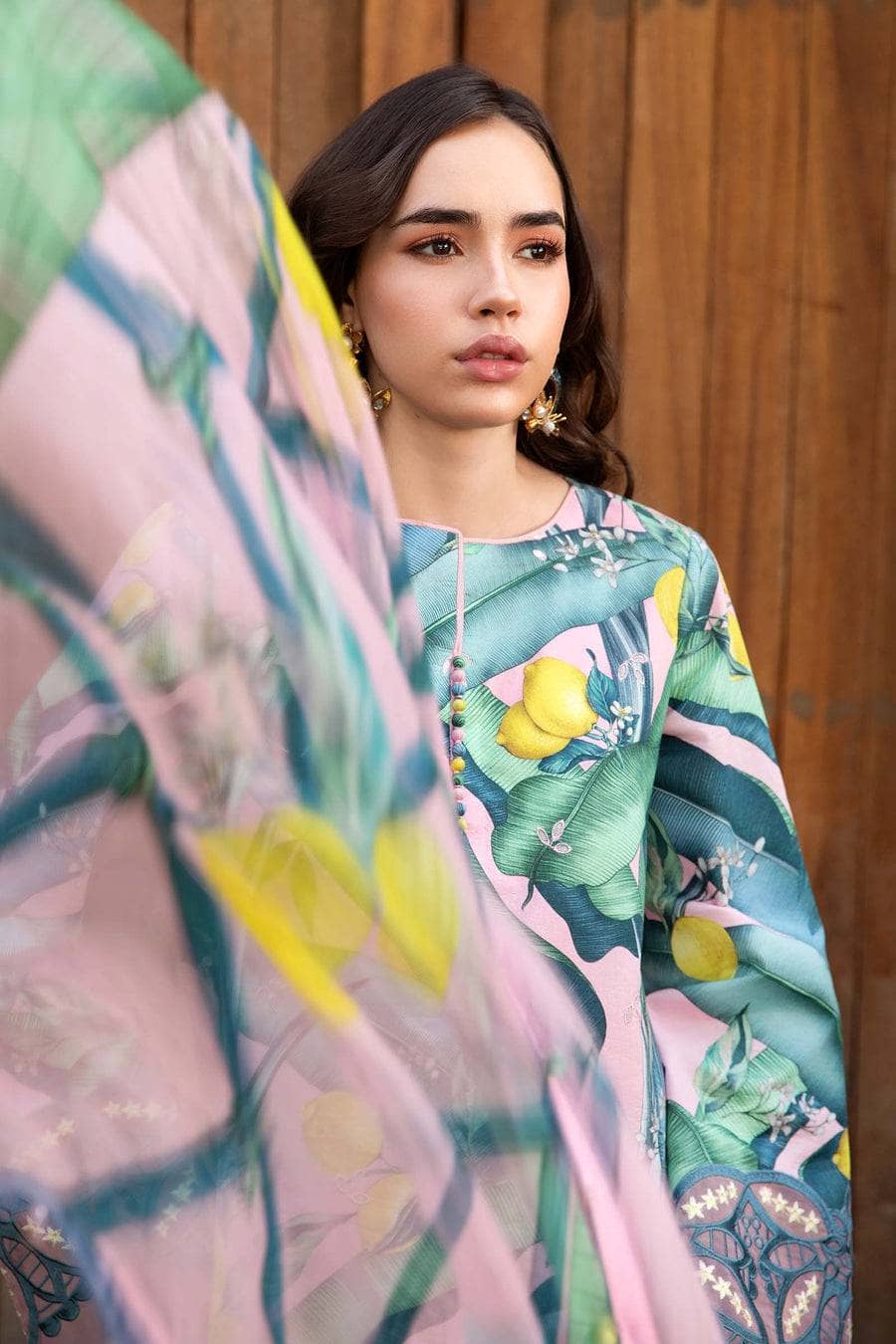 img_maria_b_m_prints_awwal_boutique