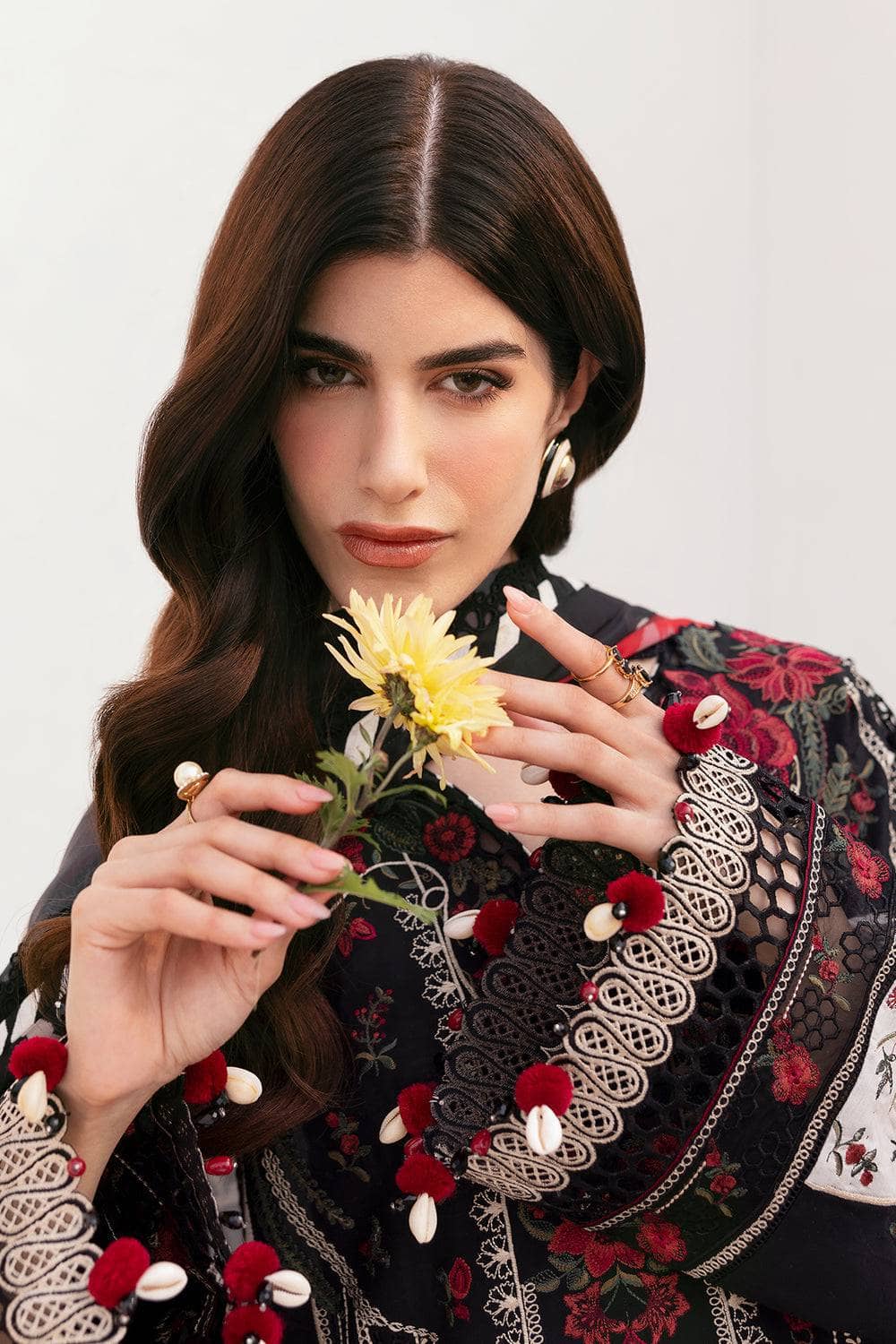 img_baroque_lawn_25_awwal_boutique