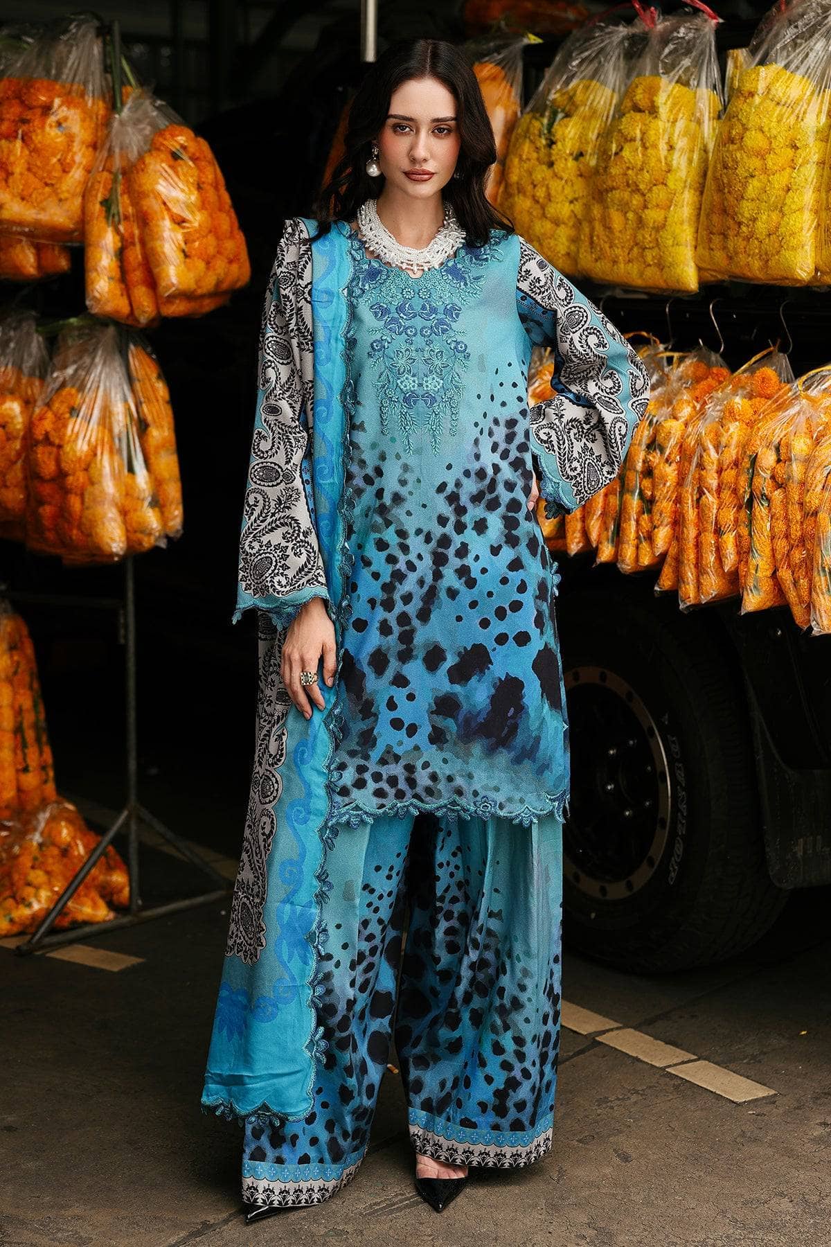 img_charizma_combination_awwal_boutique