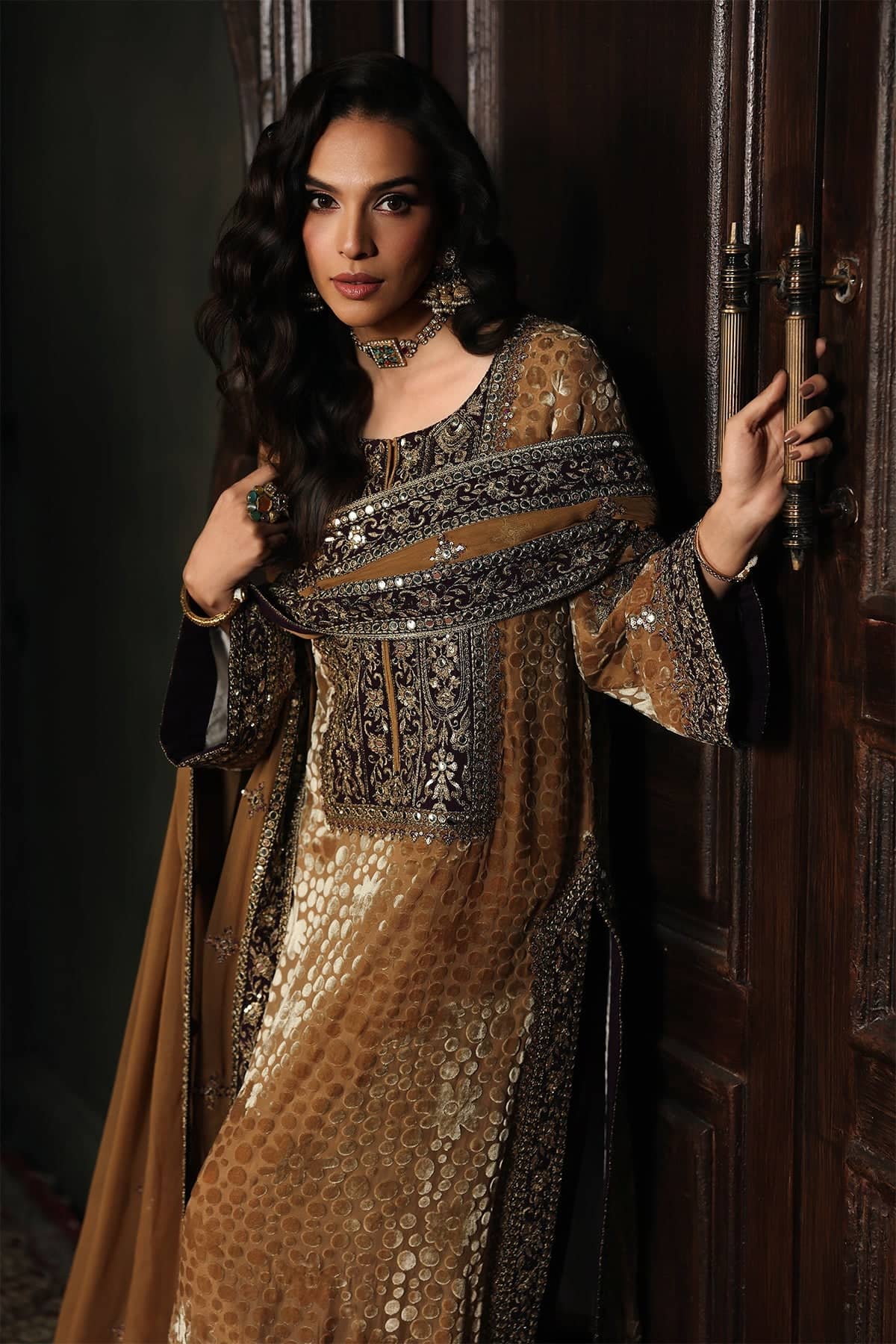 img_charizma_signora_velvet_awwal_boutique