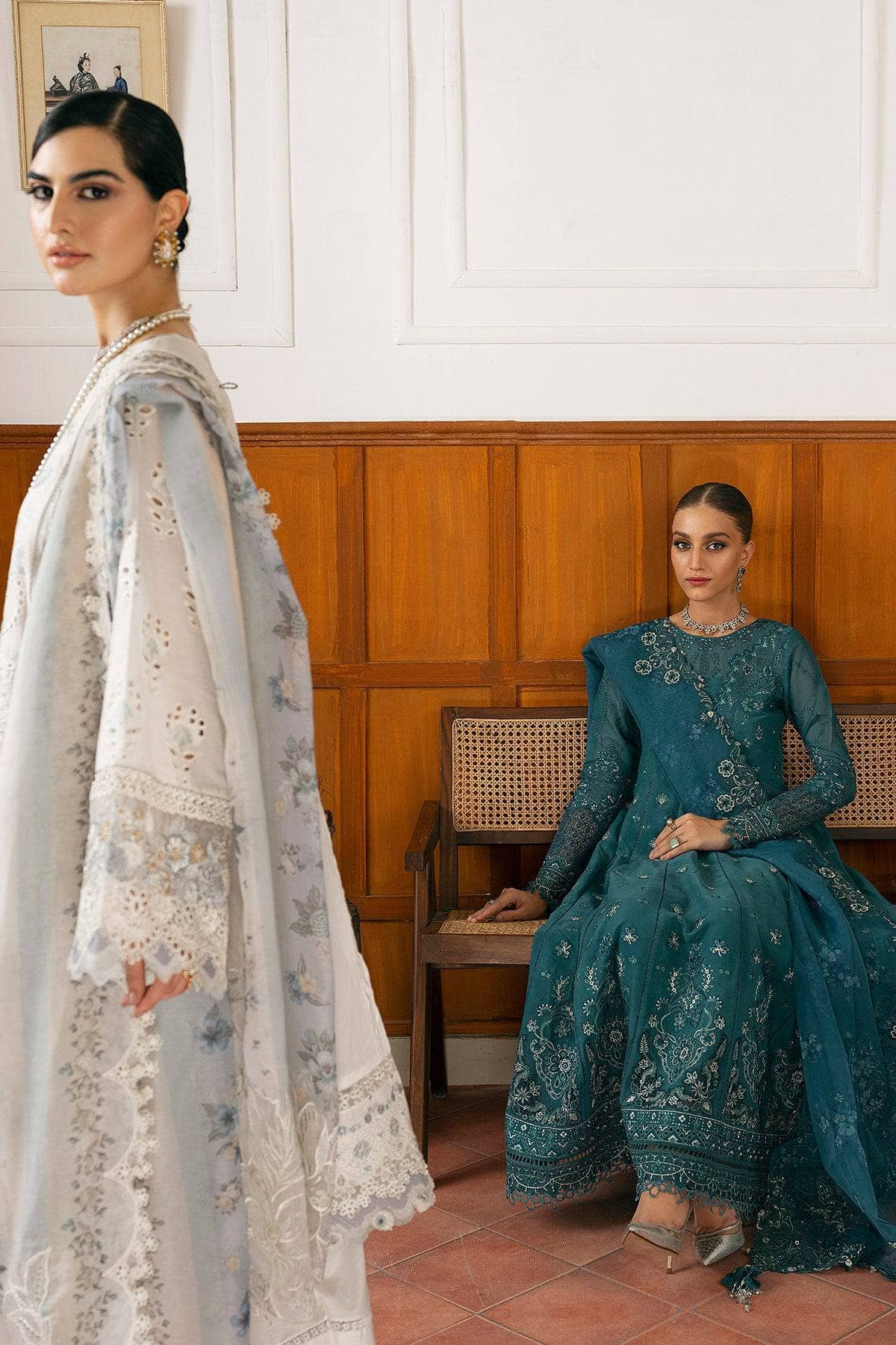 img_baroque_swiss_voil_awwal_boutique