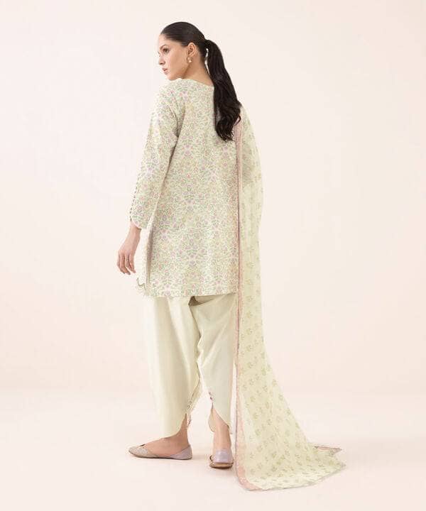 Sapphire Intermix 25/Vol 2/Embroidered Cotton Suit/Off White & Pink