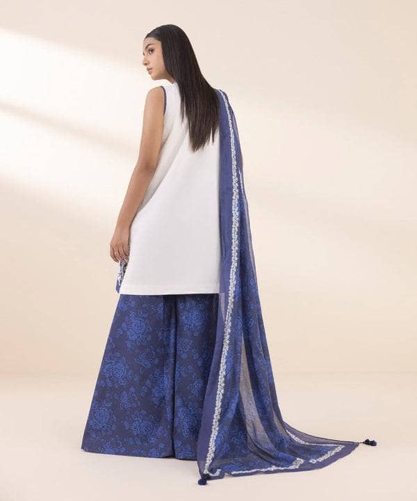 Sapphire Premium Lawn/U3PE-DY25V1-3