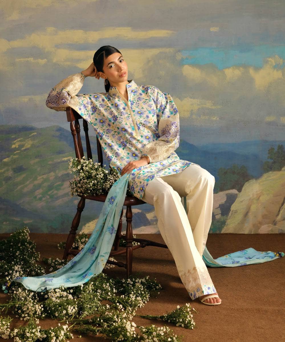 img_sapphire_lawn_24_awwal_boutique