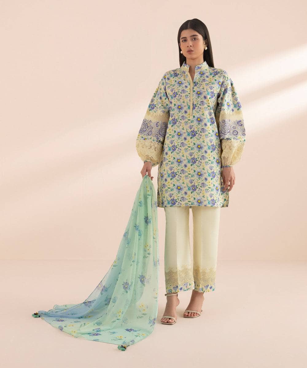 img_sapphire_lawn_24_awwal_boutique