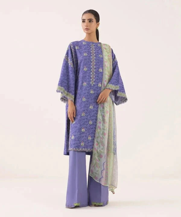 img_sapphire_intermix_lawn_awwal_boutiue