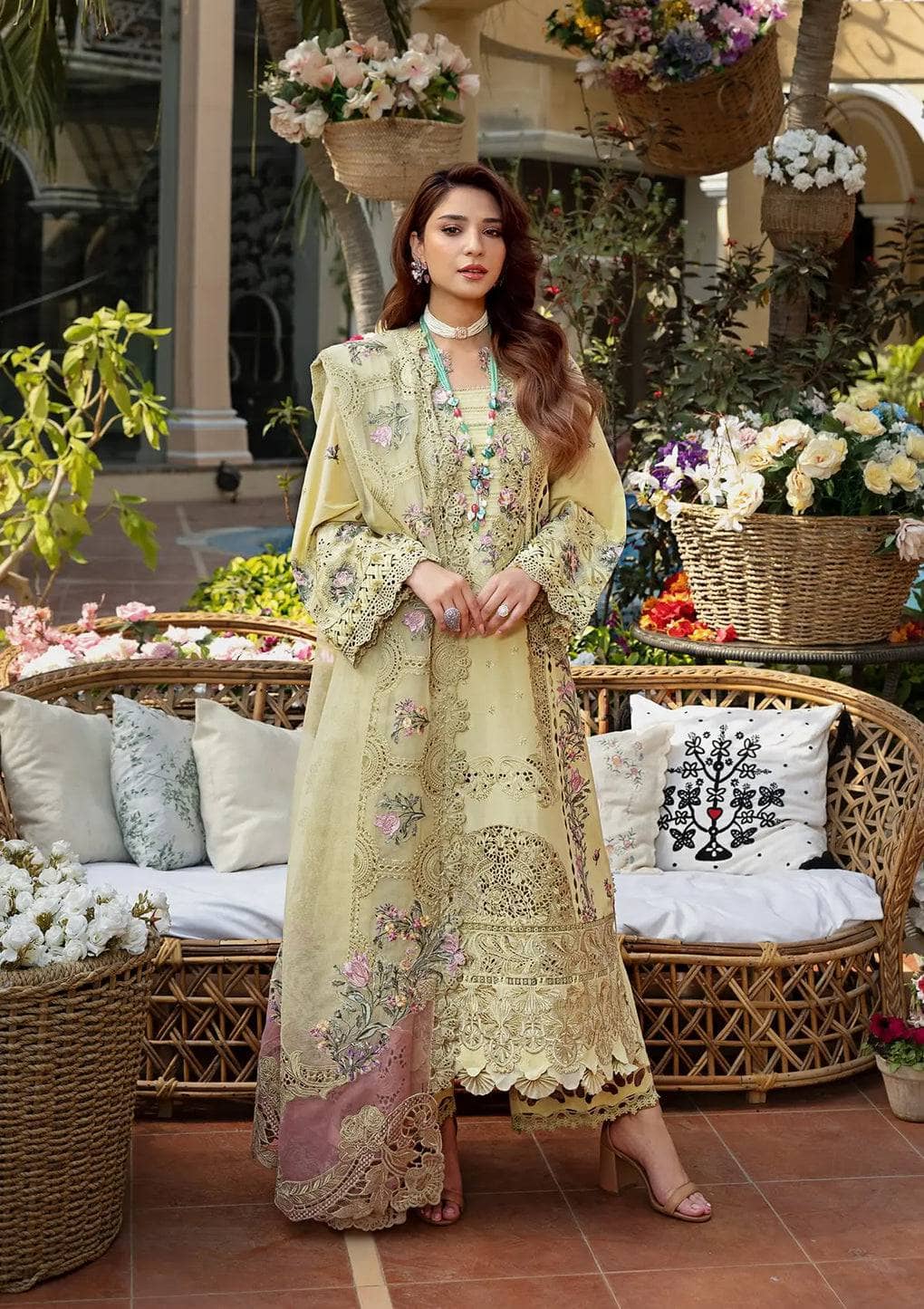 img_elaf_premium_lawn_awwal_boutique