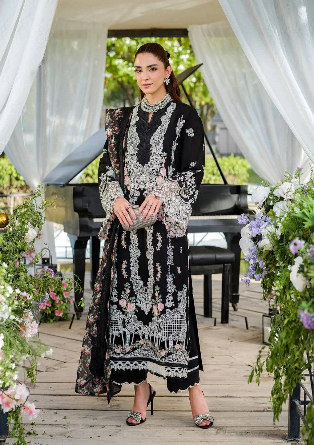 img_elaf_luxury_lawn_awwal_boutique