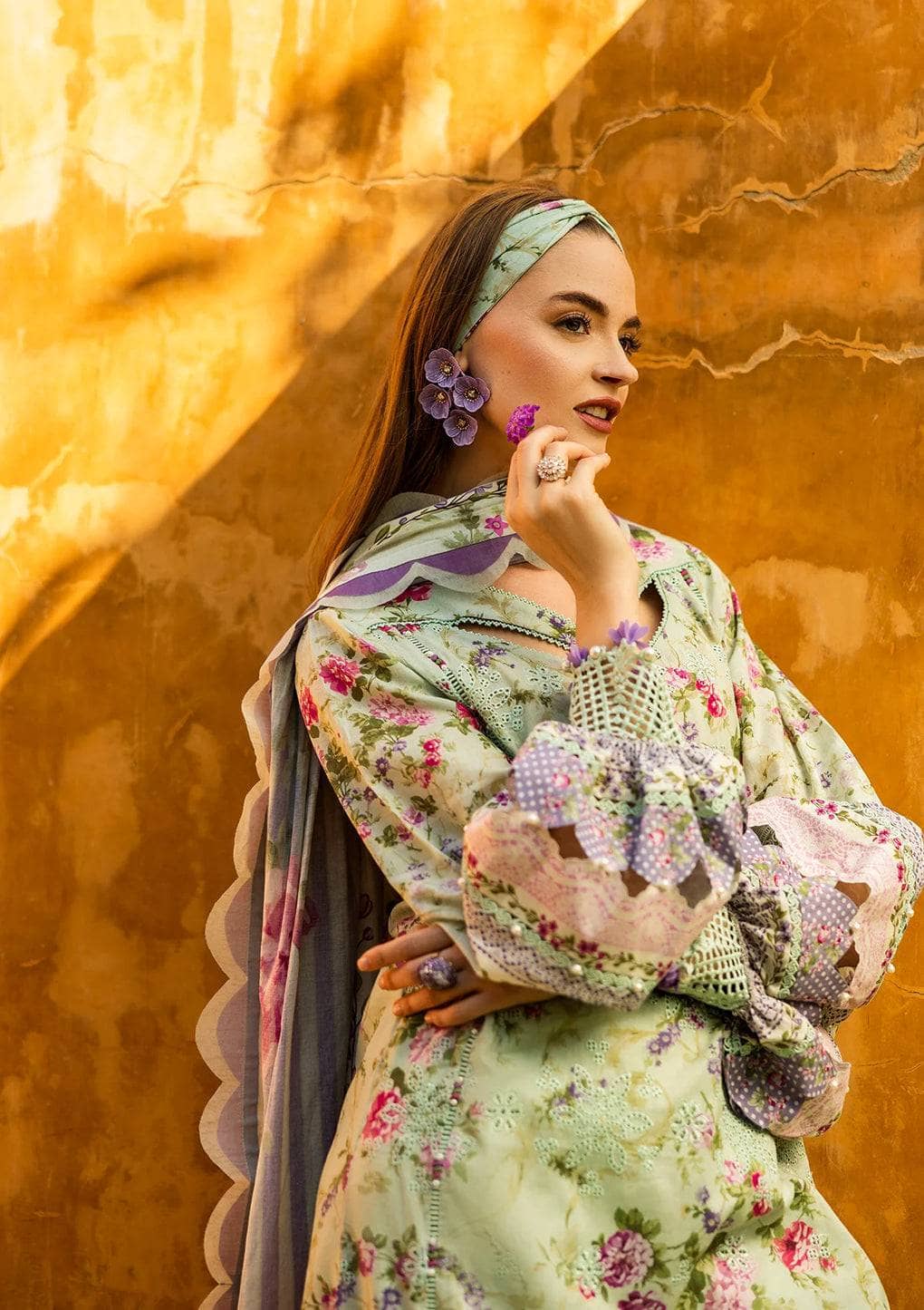 img_elaf_chikankari_awwal_boutique