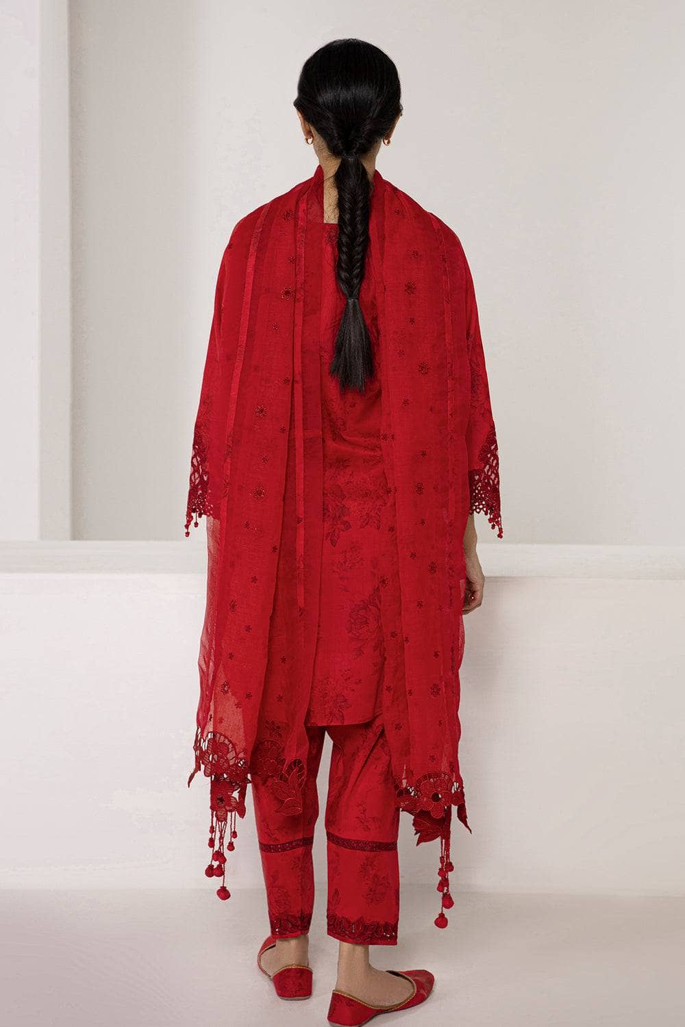 img_baroque_lawn_23_awwal_boutique