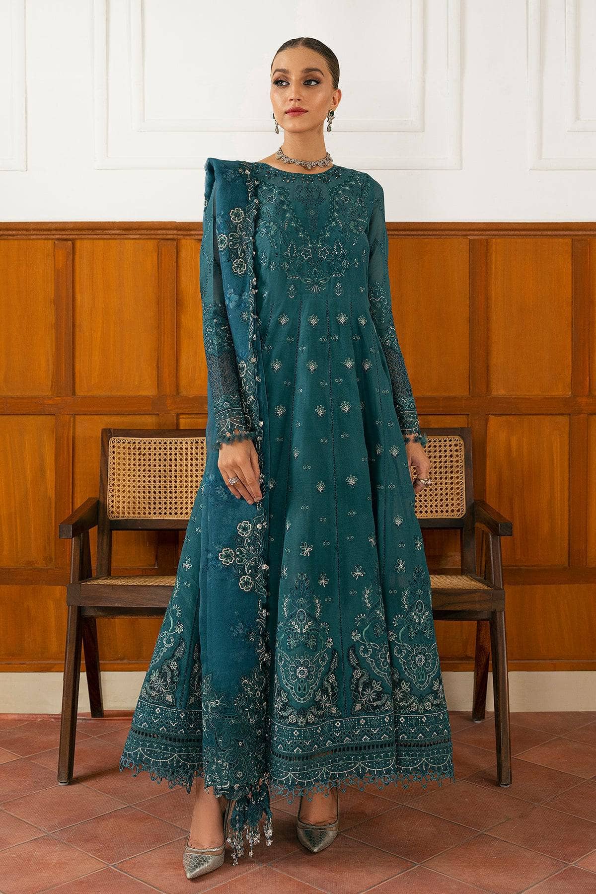 img_baroque_swiss_voil_awwal_boutique