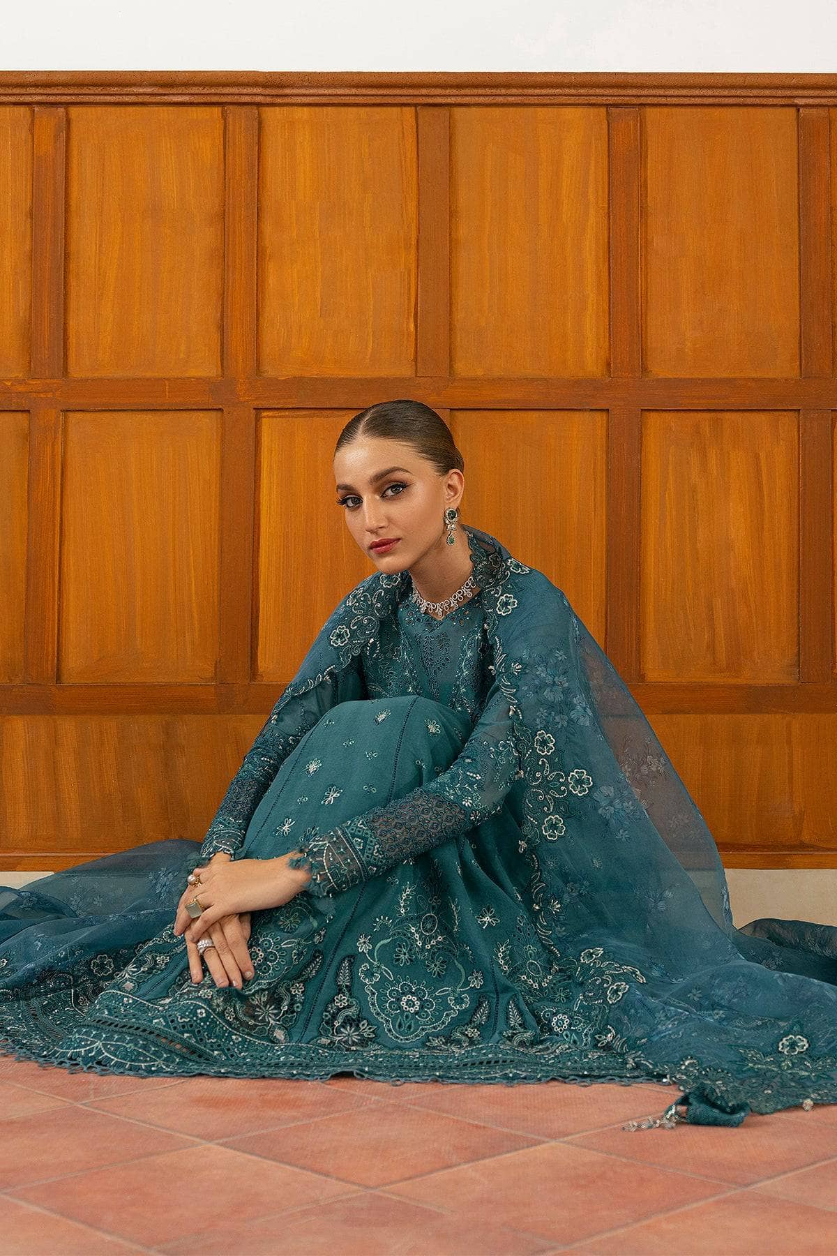 img_baroque_swiss_voil_awwal_boutique