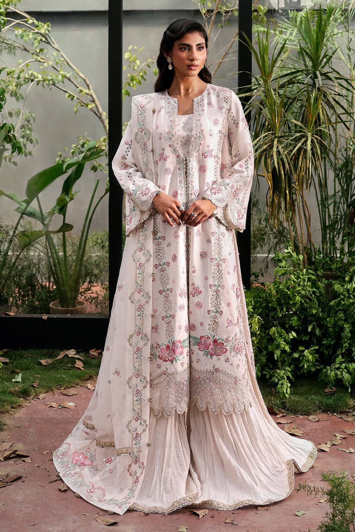 img_afrozeh_la_fuchsia_wedding_bridal_awwal_boutique