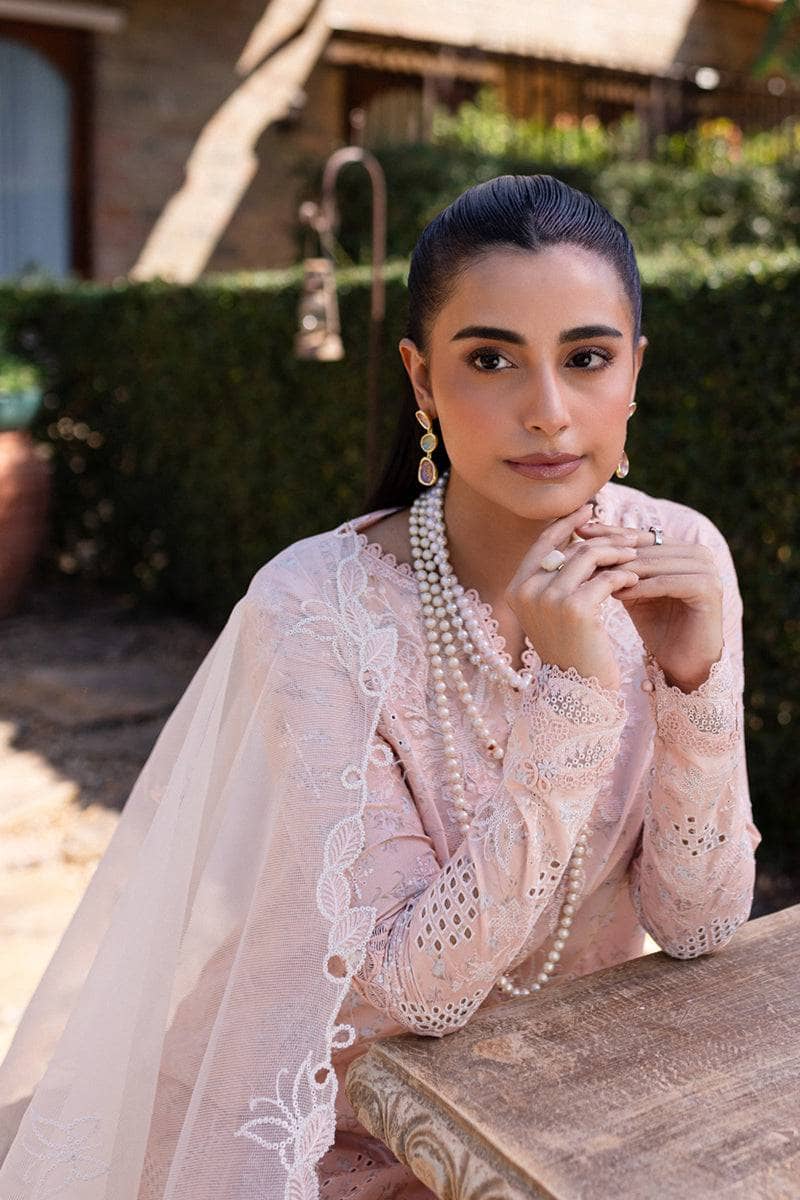 img_qalamkar_q_line_linen_awwal_boutique