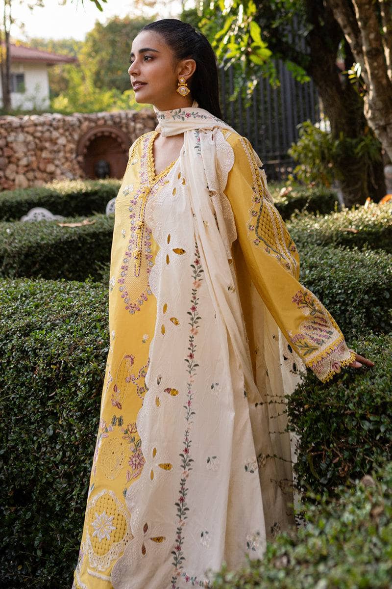 img_qalamkar_q_line_linen_awwal_boutique