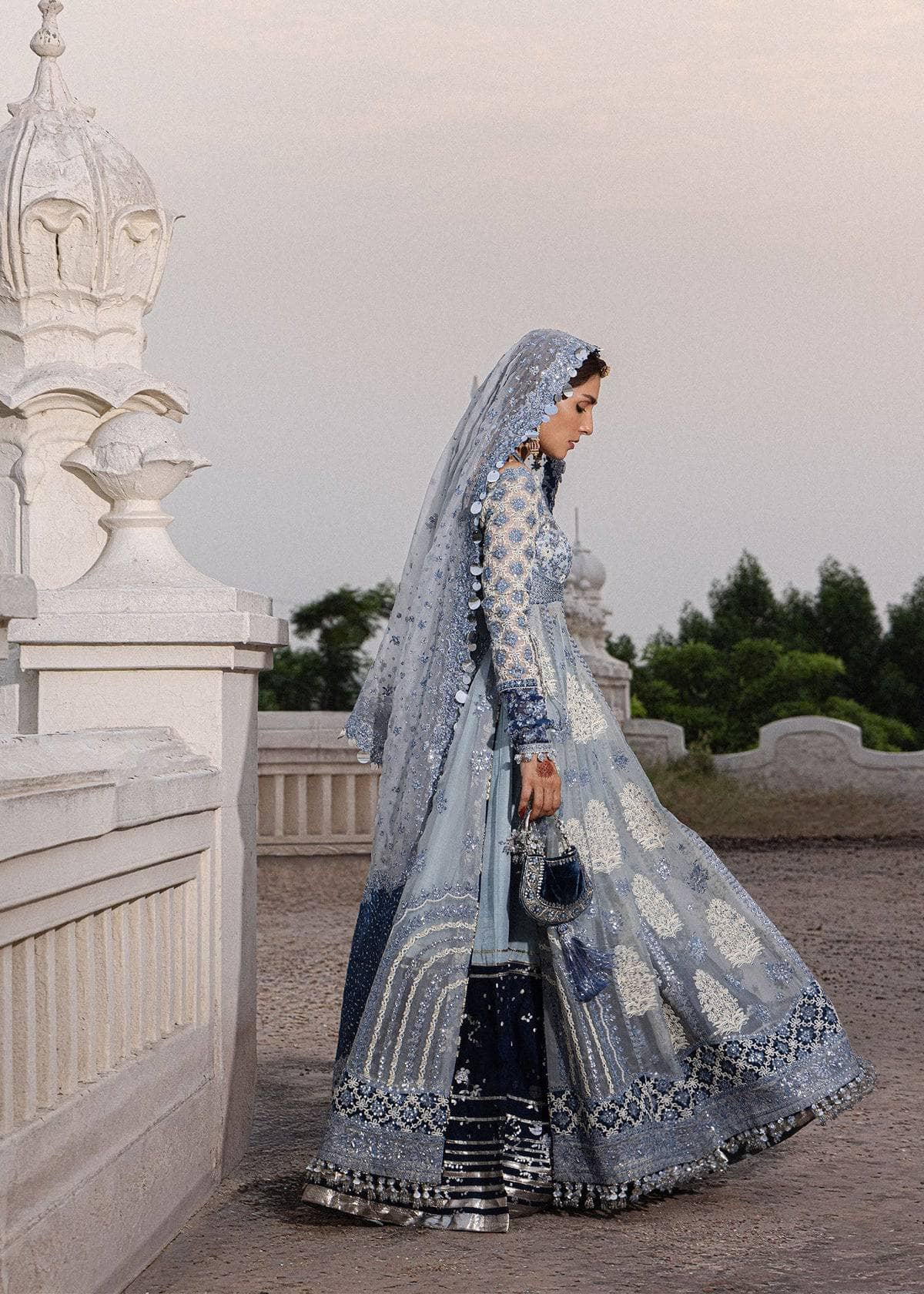 img_hussian_rehar_wedding_doll_house_bridal_awwal_boutique