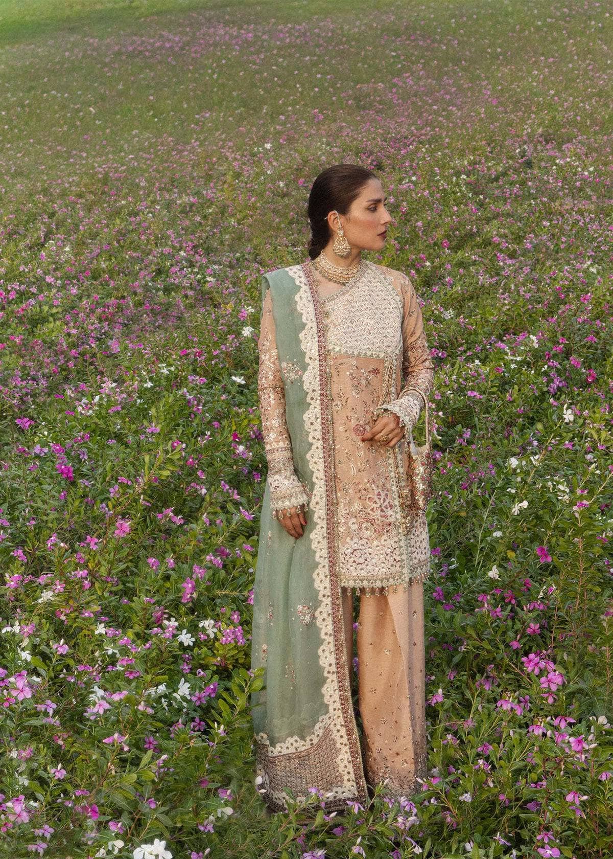 img_hussian_rehar_wedding_doll_house_bridal_awwal_boutique