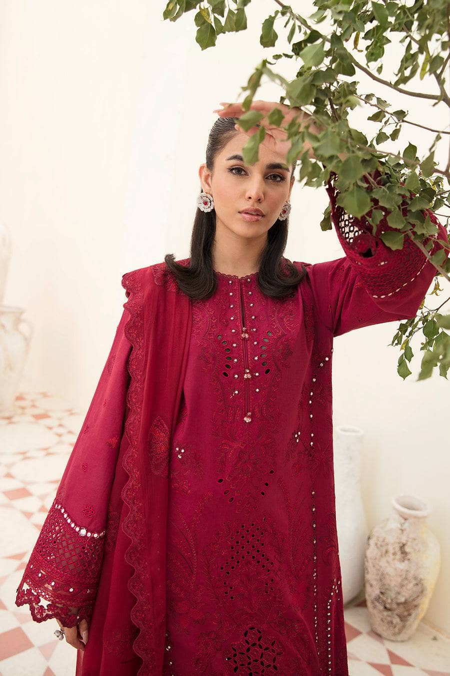 img_afrozeh_chikankari_lawn_23_awwal_boutique