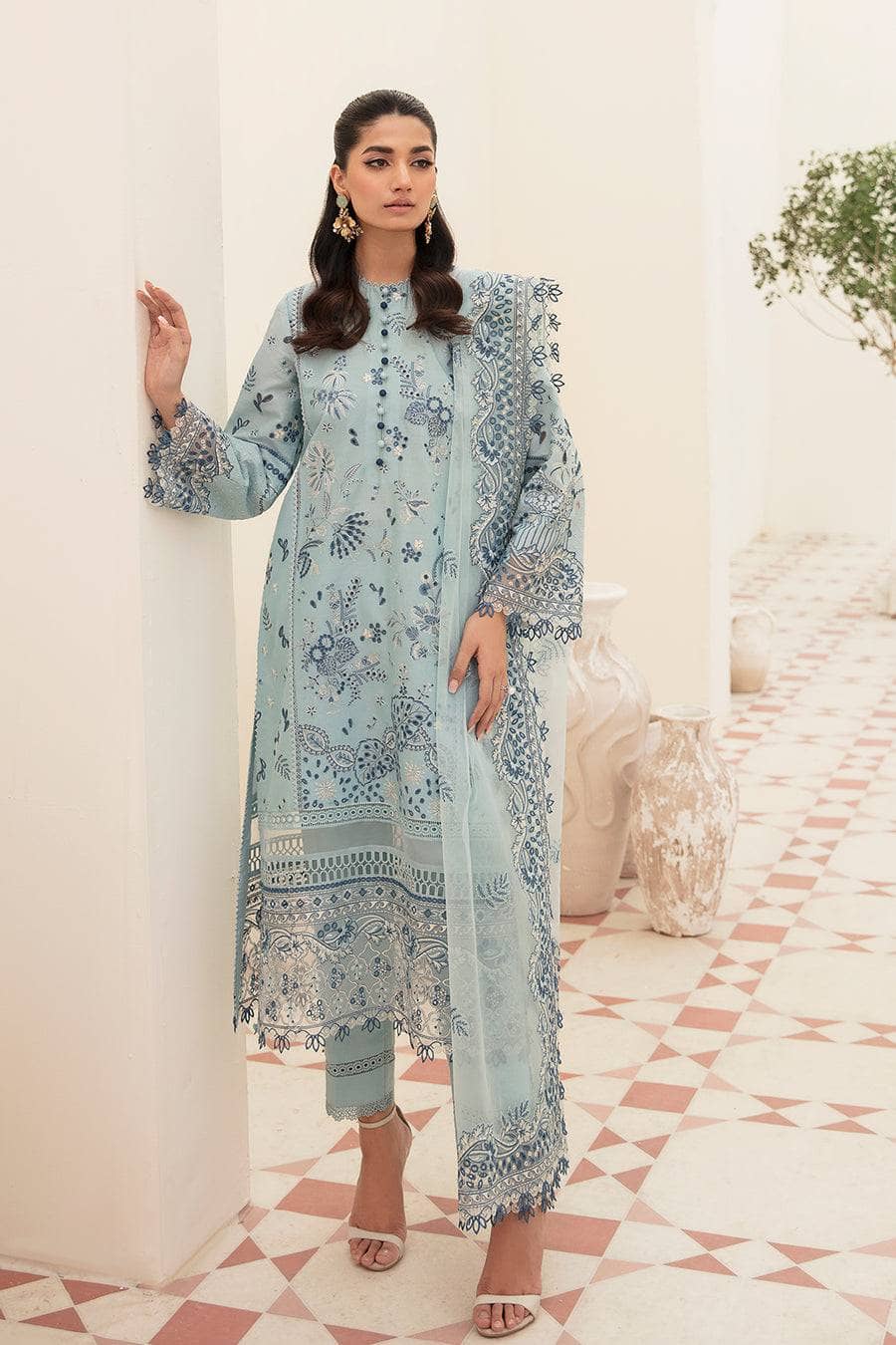 img_afrozeh_chikankari_lawn_23_awwal_boutique