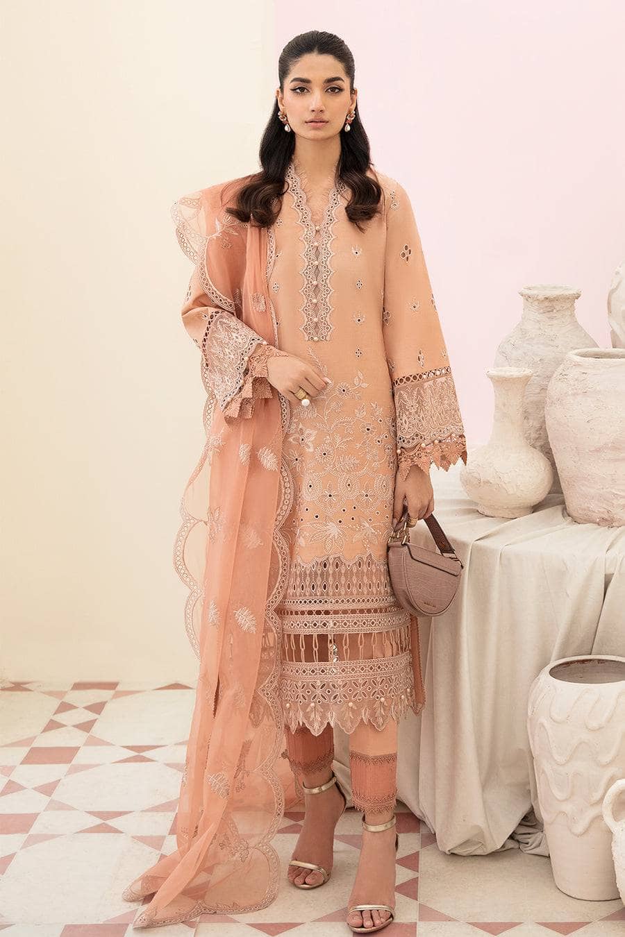 img_afrozeh_chikankari_lawn_23_awwal_boutique