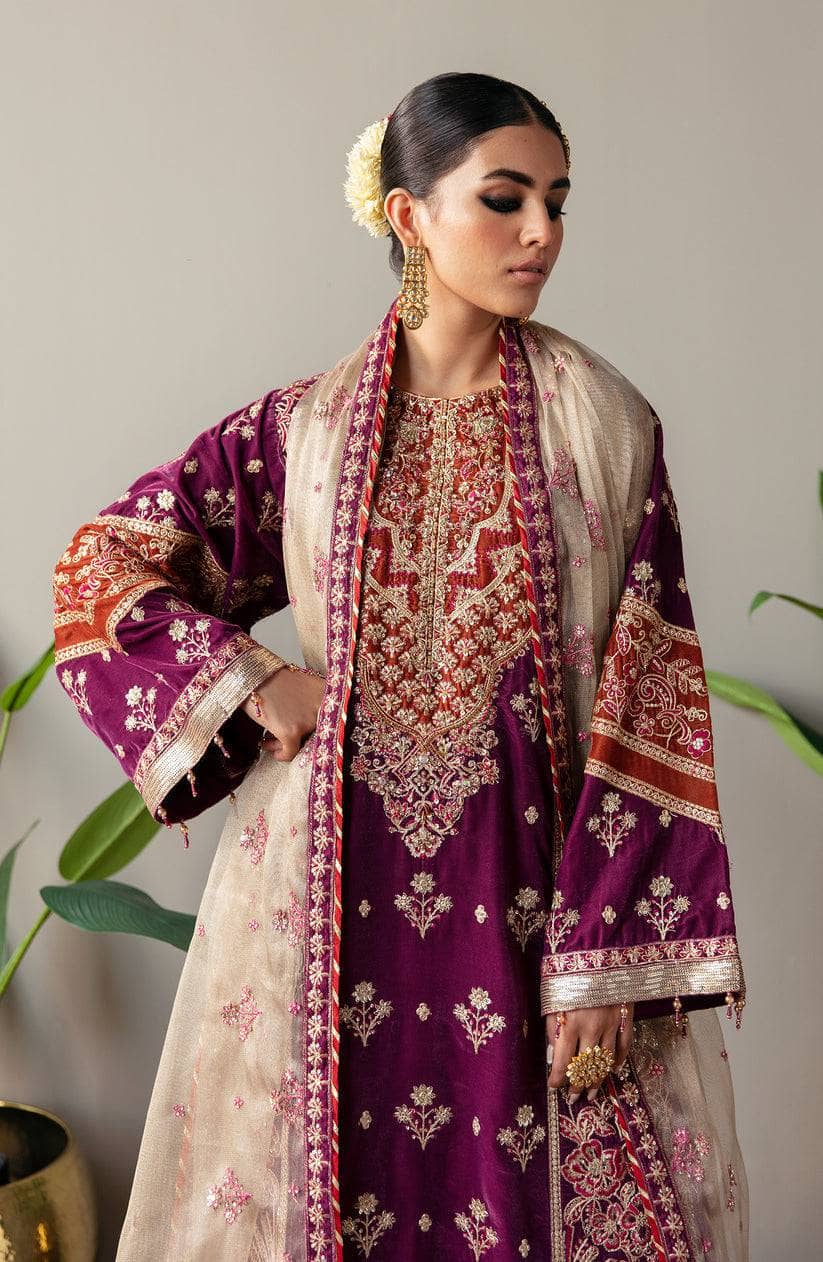 ing_emaan_adeel_velvet_awwal_boutique
