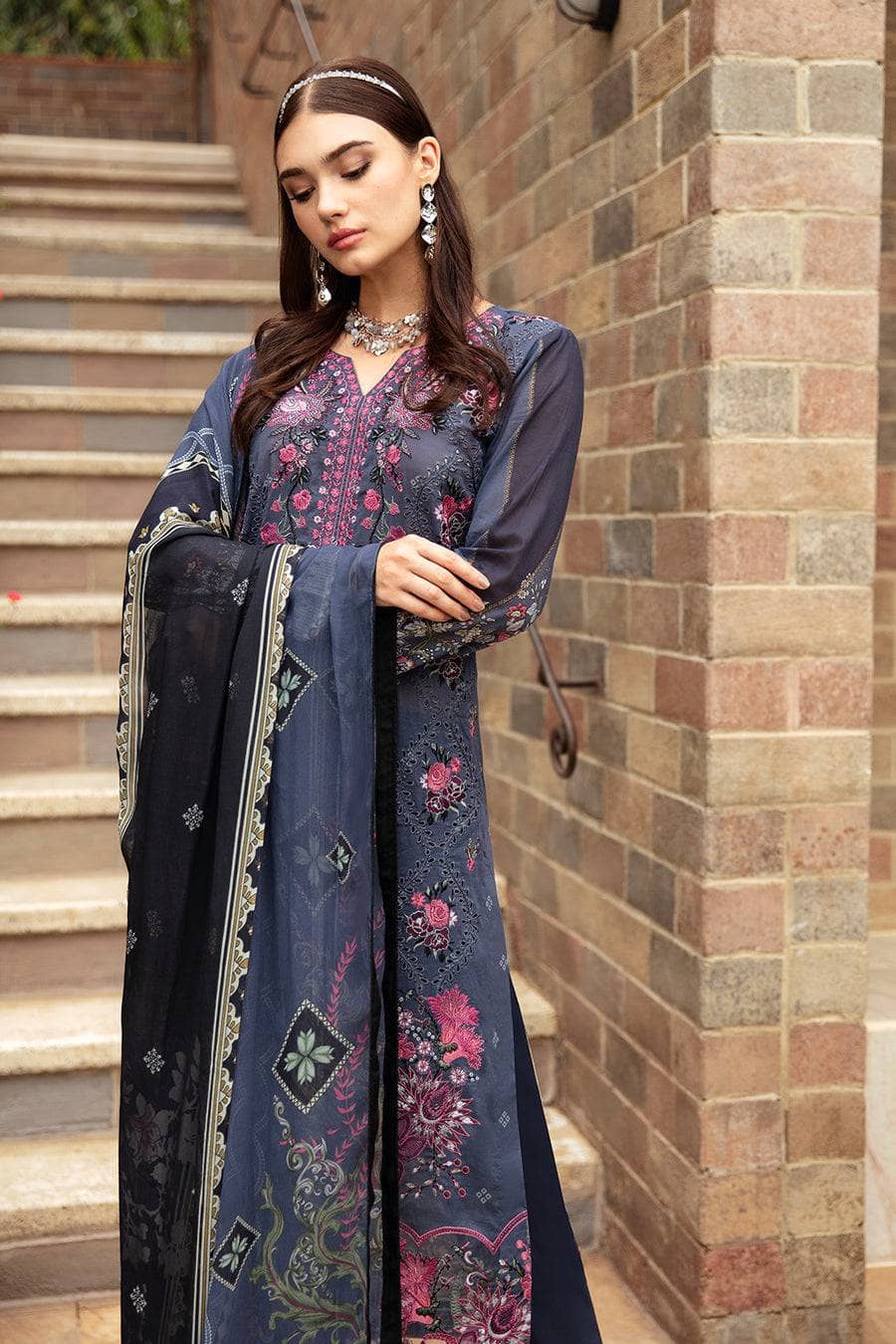 img_ramsha_lawn_awwal_boutique