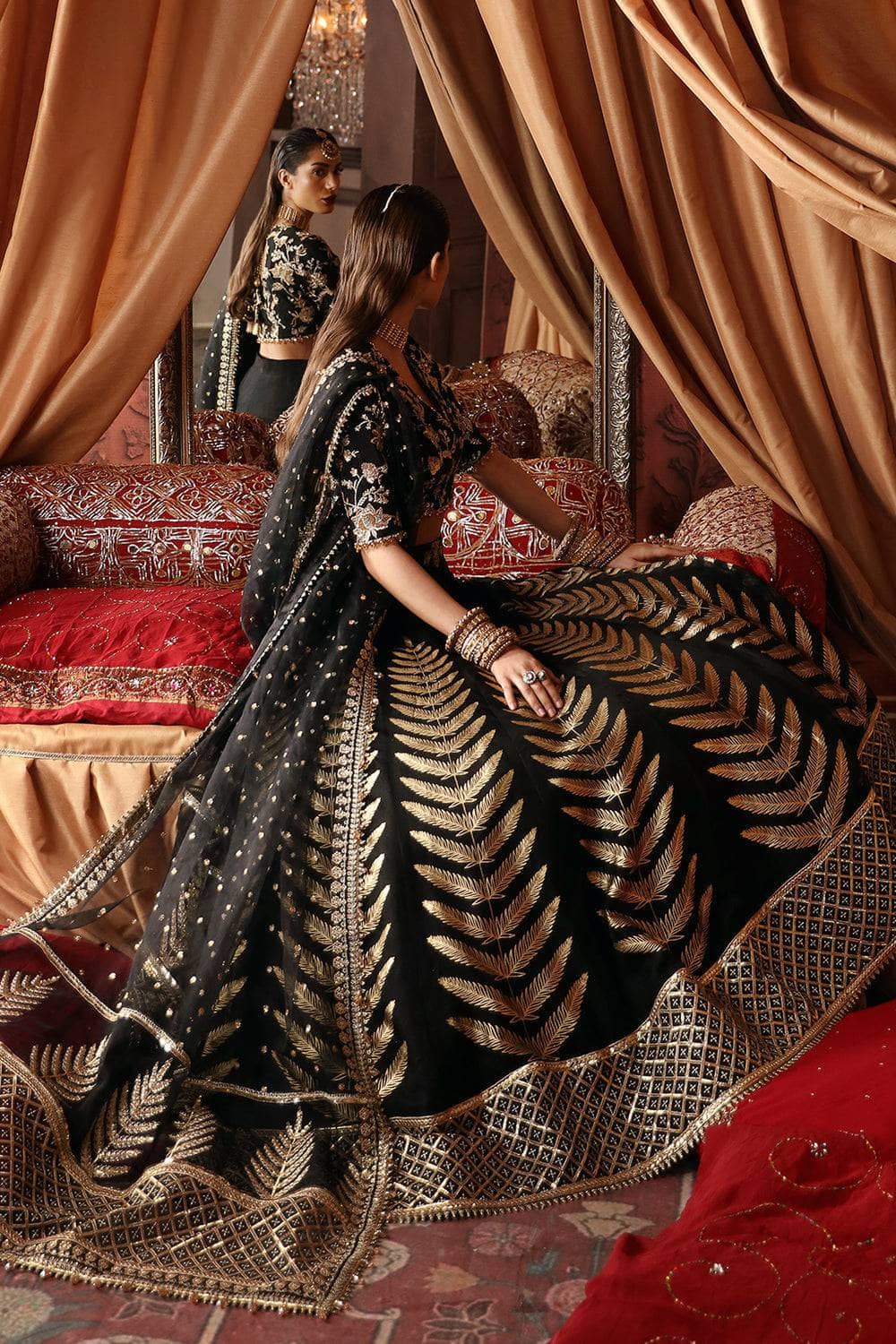 img_afrozeh_divani_silk_edit_23_awwal_boutique