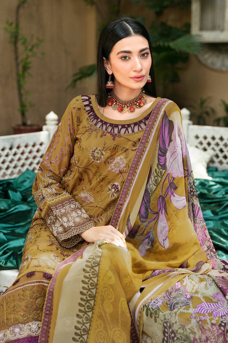 img_ramsha_mashaal_silk_dupatta_lawn_awwal_boutique