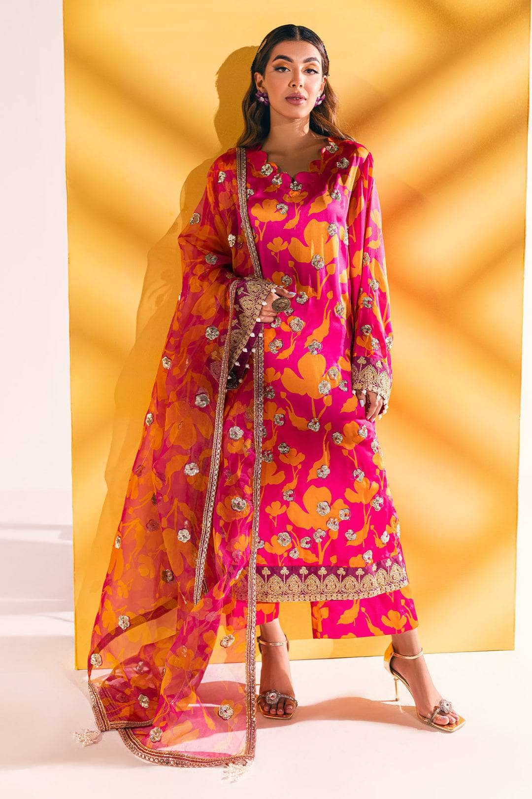 img_nureh_silk_awwal_boutique