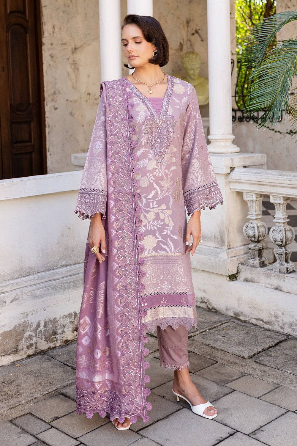 img_nureh_summer_jacquard_exclusive_lawn_awwal_boutique