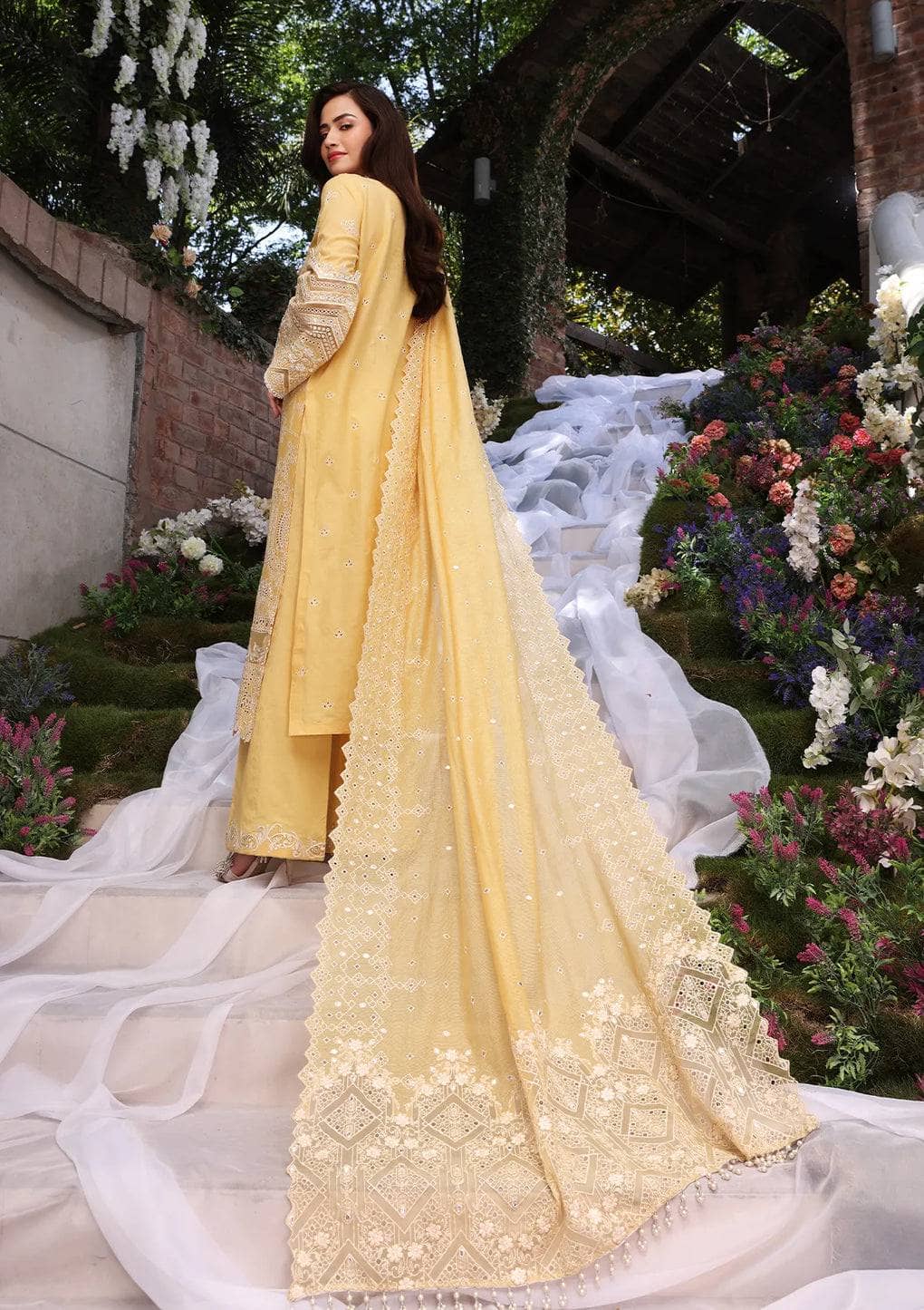 img_elaf_festive_chikankari_23_awwal_boutique