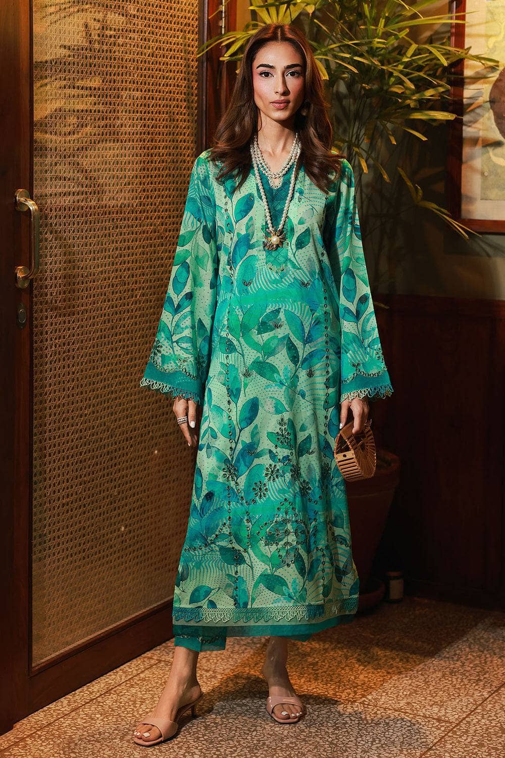 img_nureh_ballerina_awwa_boutique