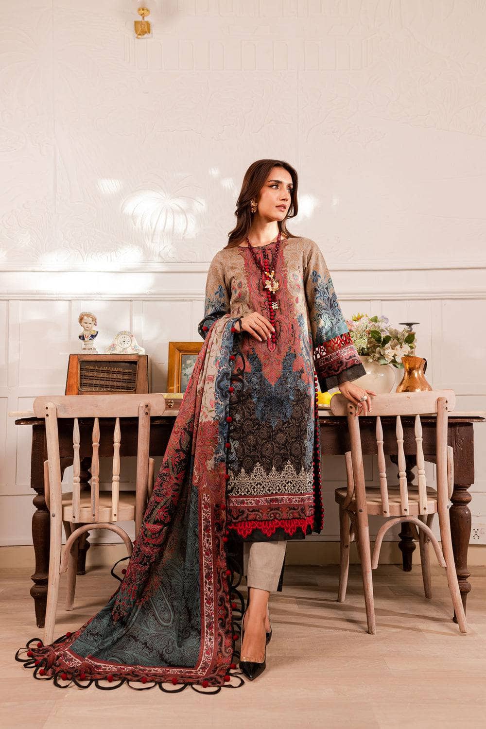img_firdous_cambric_prints_awwal_boutique