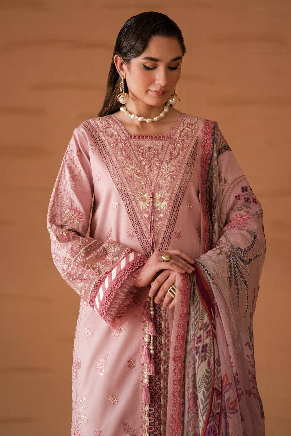 img_jade_premium_lawn_24_awwal_boutique