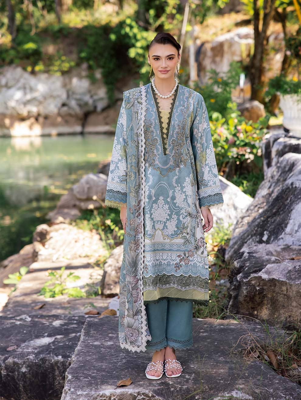 img_jade_bliss_lawn_awwal_boutique