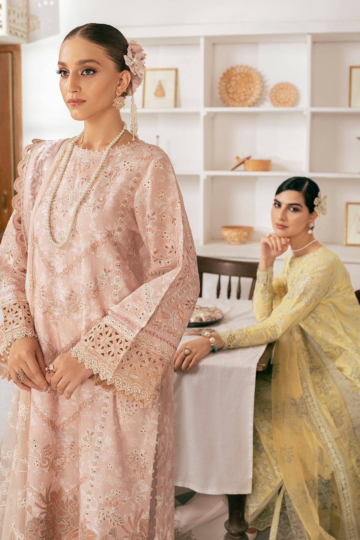 img_baroque_swiss_voil_awwal_boutique