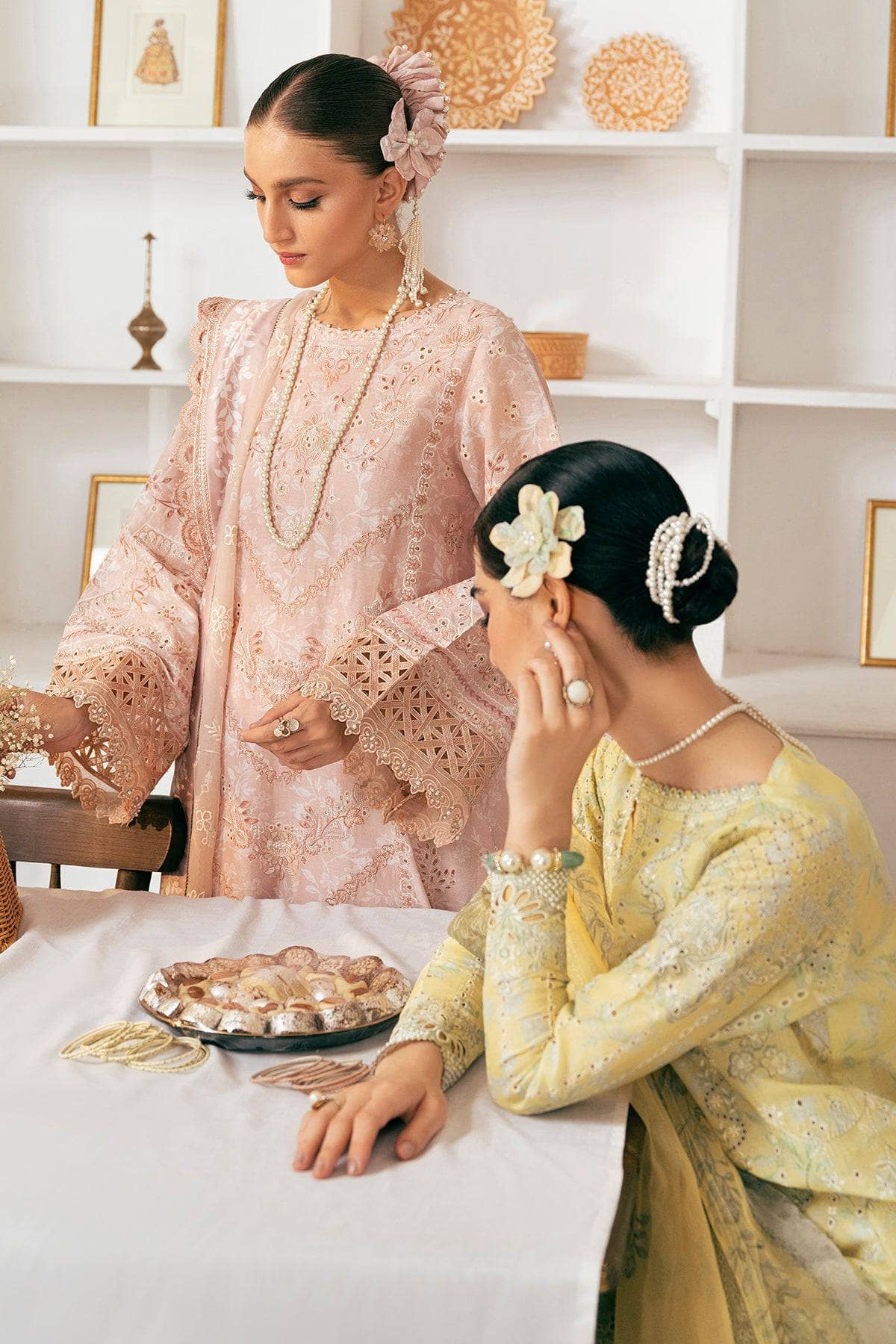 img_baroque_swiss_voil_awwal_boutique