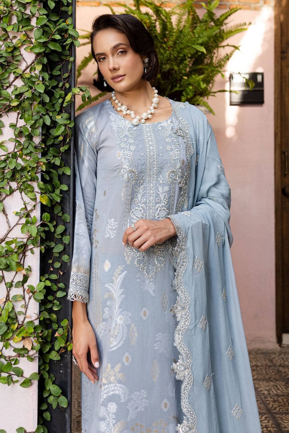 img_nureh_summer_jacquard_exclusive_lawn_awwal_boutique