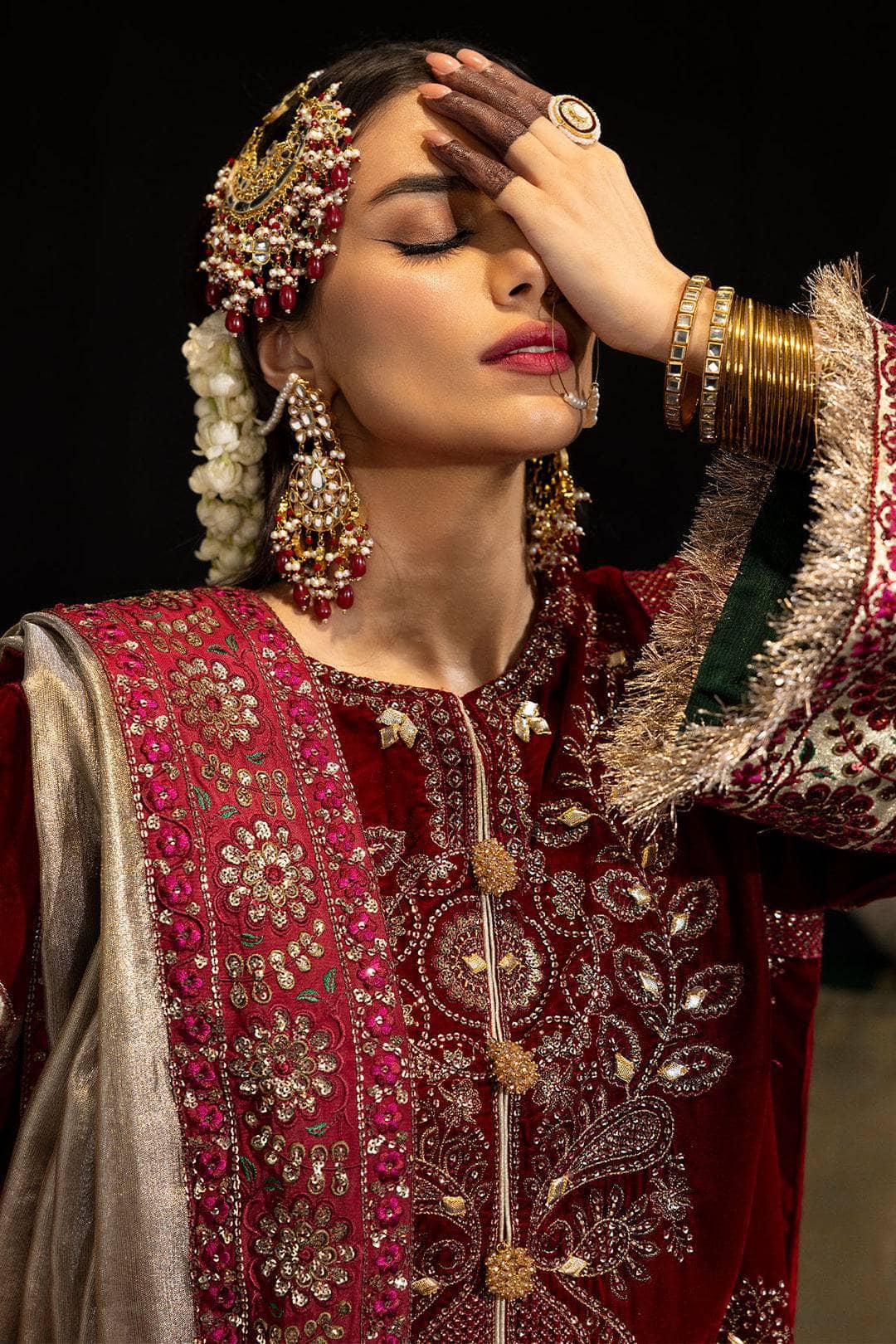 img_nureh_velvet_awwal_boutique