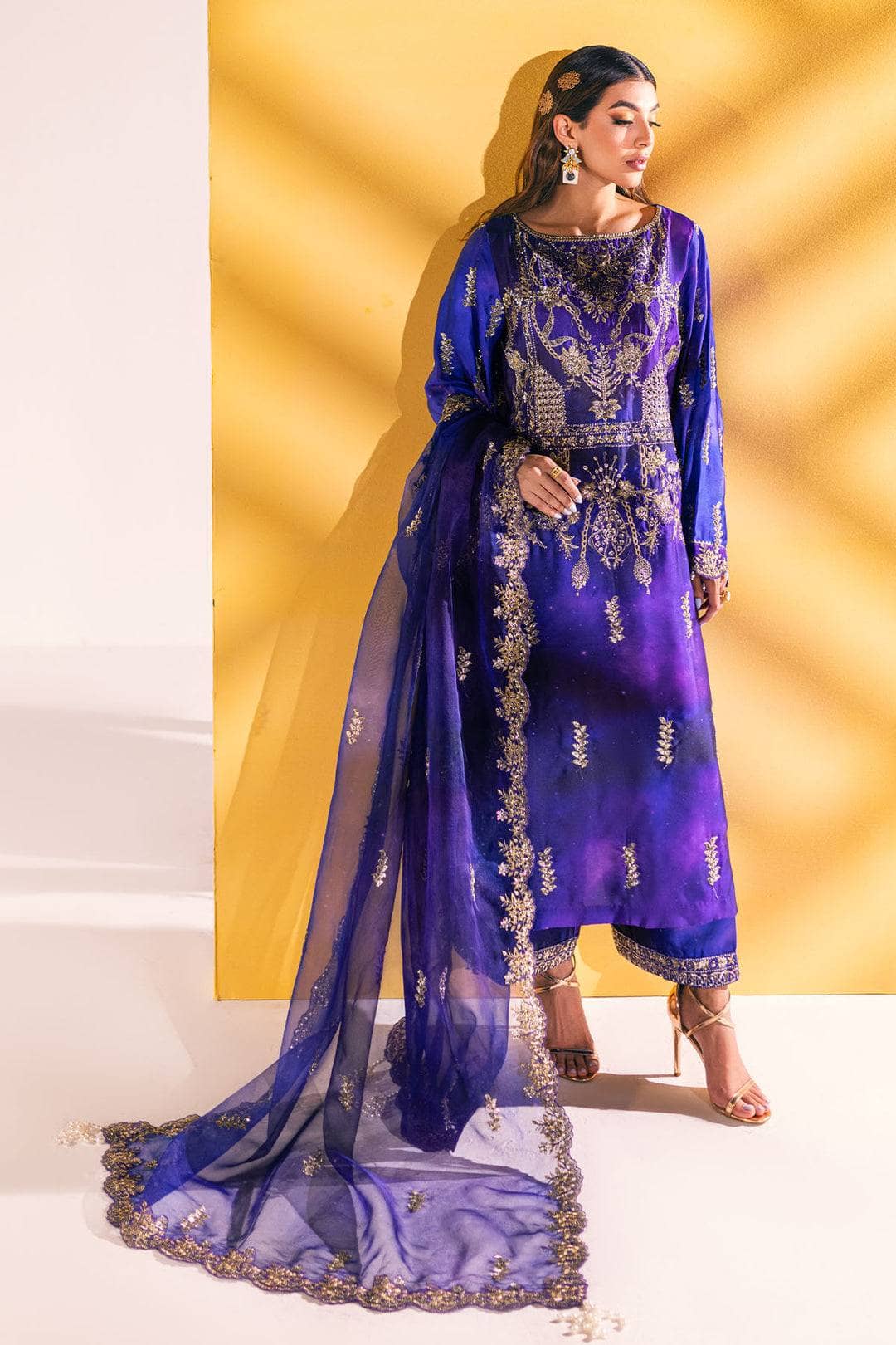 img_nureh_silk_awwal_boutique
