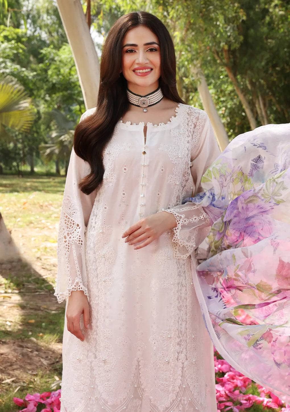 img_elaf_festive_chikankari_23_awwal_boutique