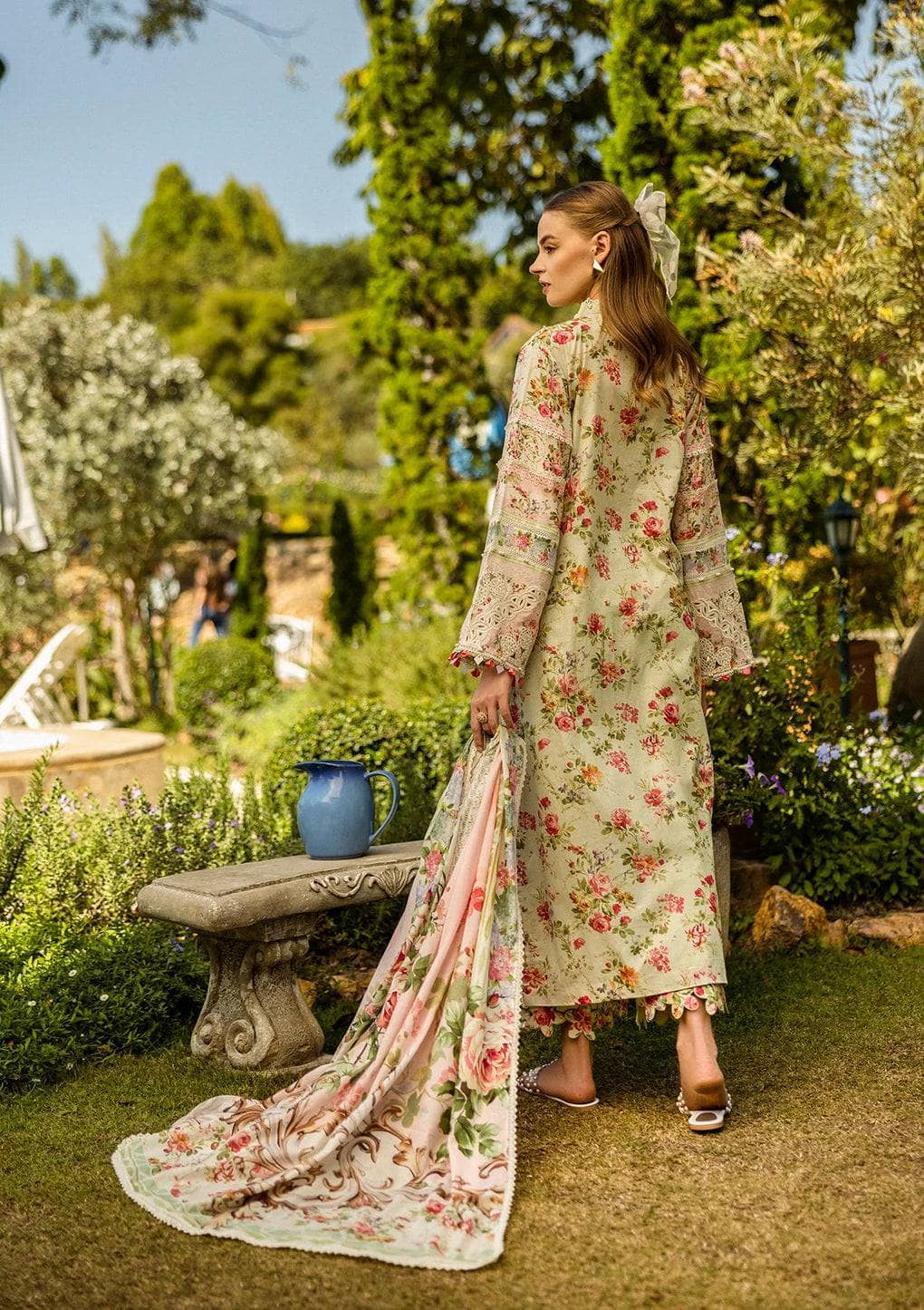 img_elaf_chikankari_awwal_boutique